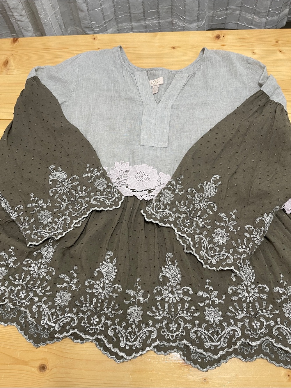 LOGO Lavish Boho Mixed Media Lace Embroidery Tunic Top Gray Olive Green Tiered M - Picture 16 of 16